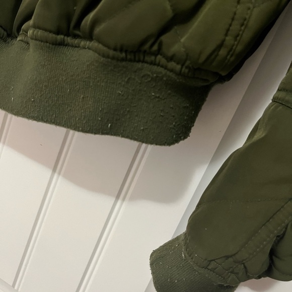 Green bomber jacket - Picture 4 of 8